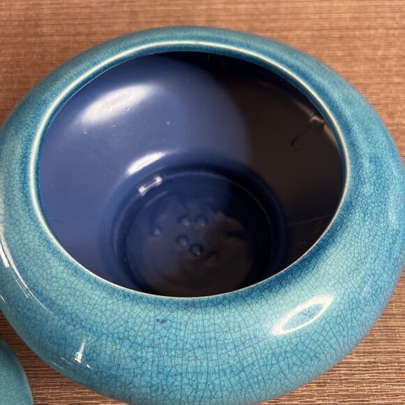 Vintage Turquoise Ceramic Bowl with Lid – Beehive Style, 9.75″ × 9″, Excellent - Picture 8 of 11
